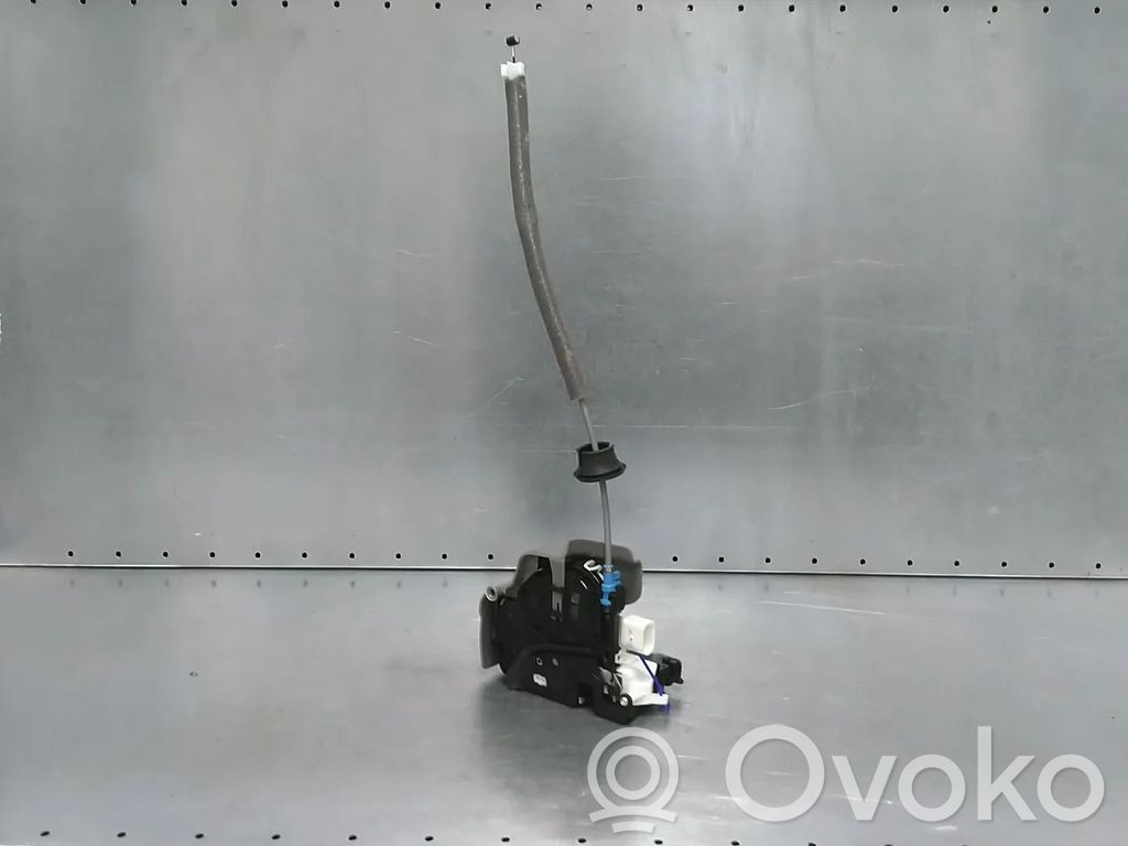 Audi Q2 - Front door lock 
