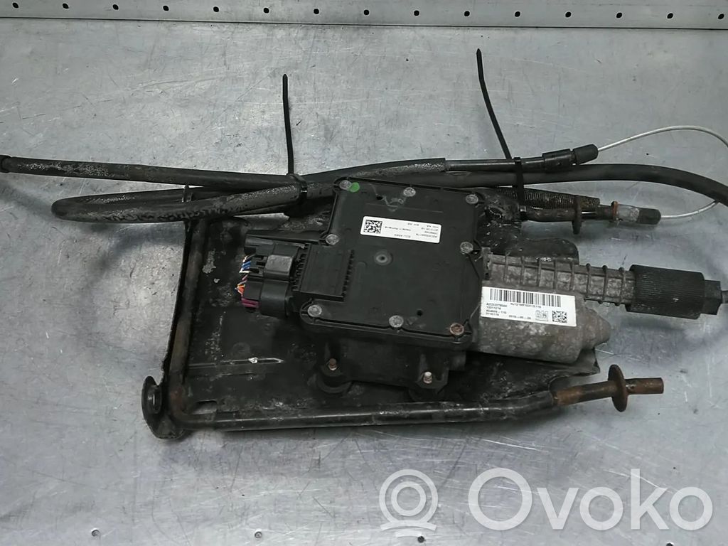 Opel Meriva B Motore del freno a mano/freno di stazionamento 