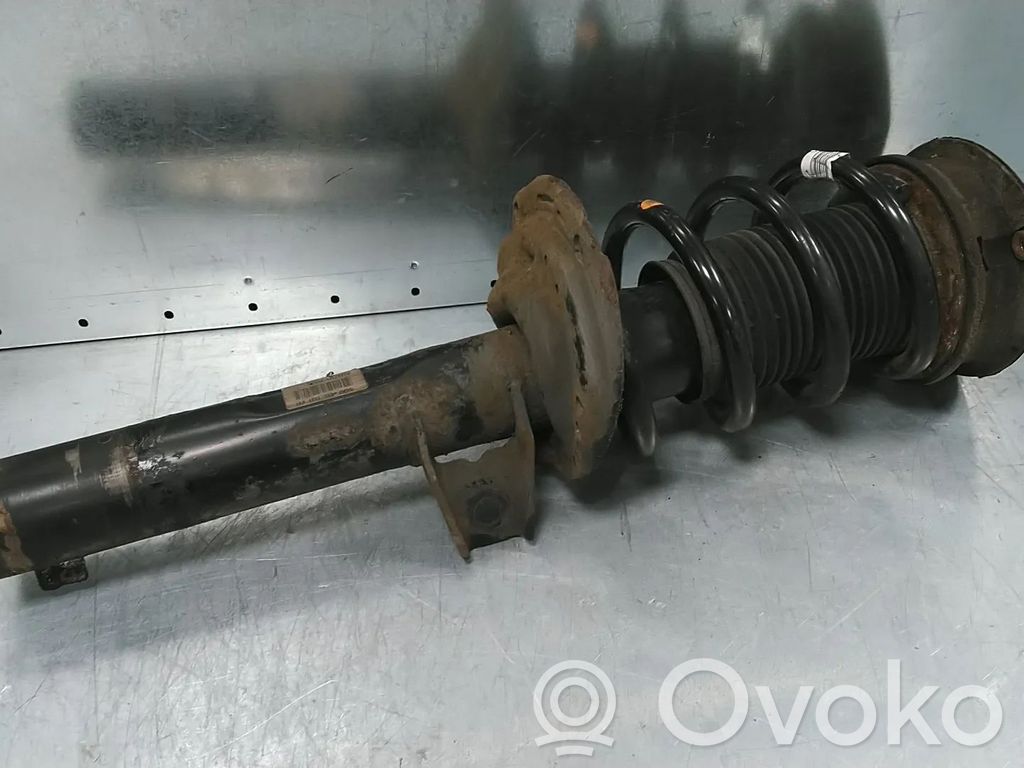 Audi A3 S3 8V Amortyzator przedni 