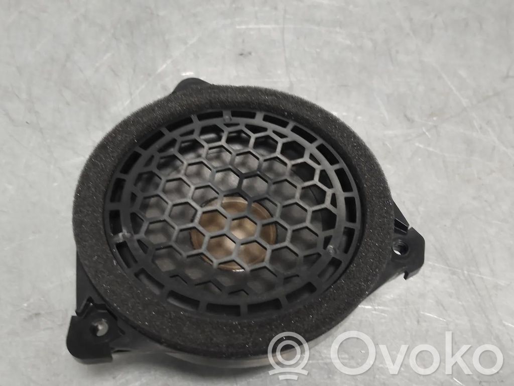 Audi A8 S8 D5 Altavoz de la puerta delantera 