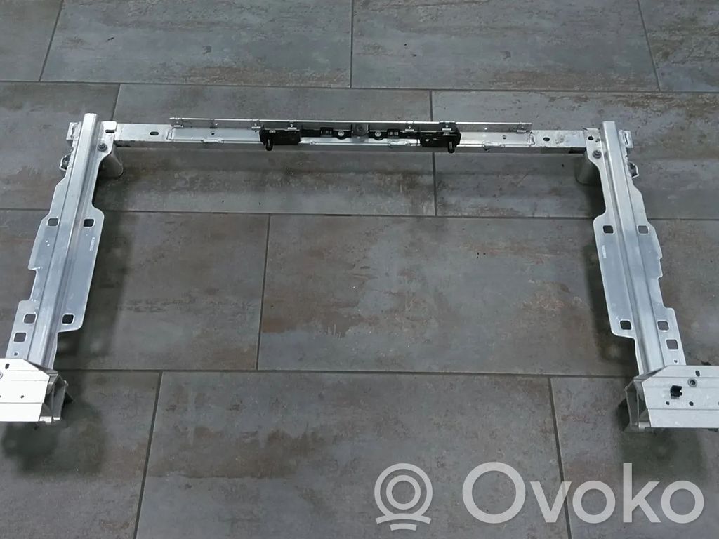 Audi A8 S8 D5 Radiatorių panelė 
