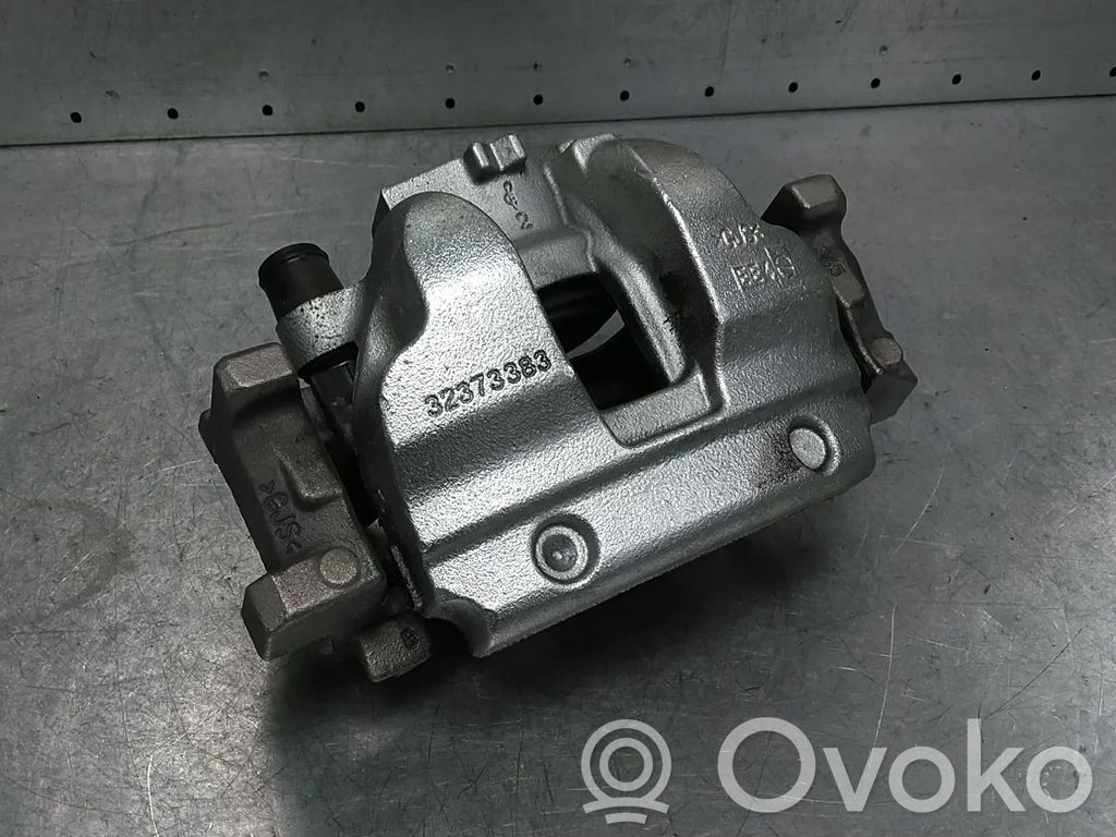Volvo S90, V90 Zacisk hamulcowy przedni 