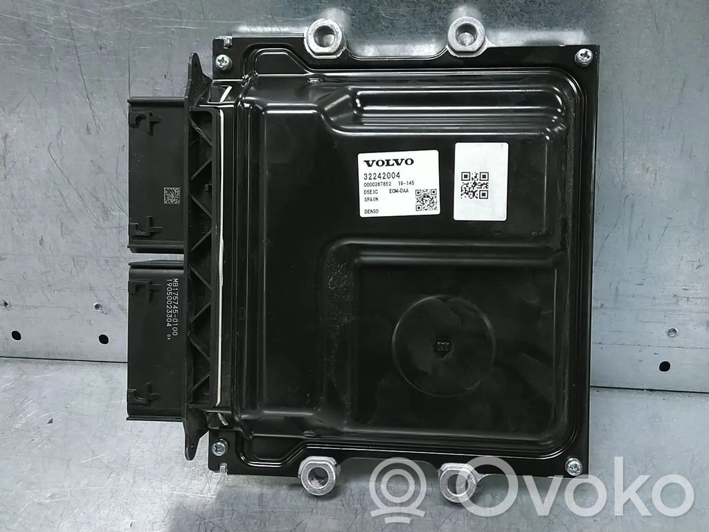 Volvo S90, V90 Engine control unit/module 