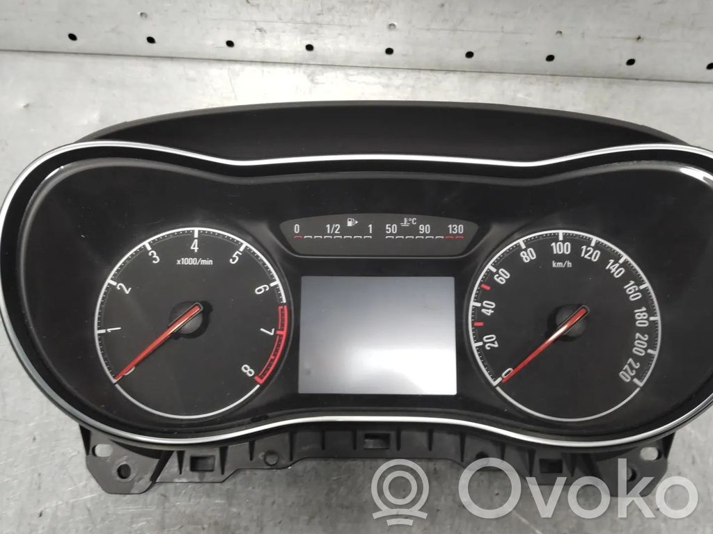 Opel Corsa E Speedometer (instrument cluster) 