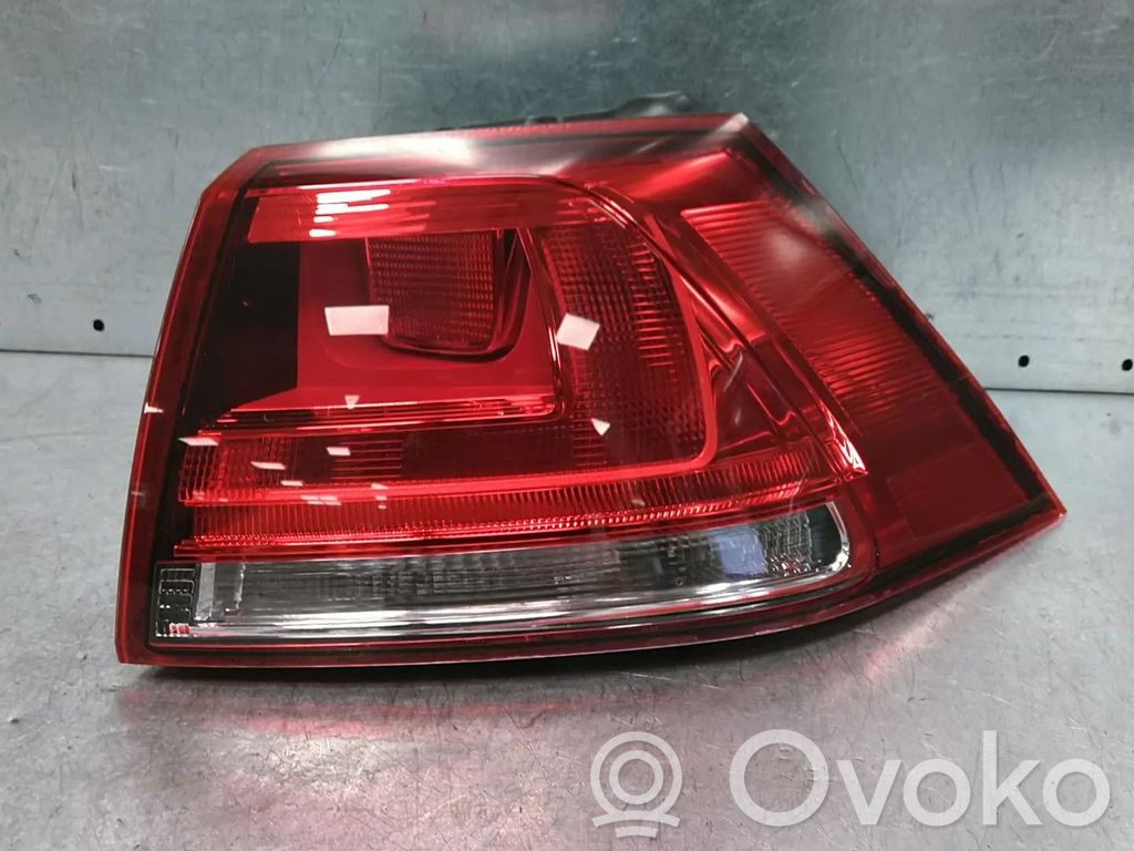 Volkswagen Golf VII Lampă spate în caroserie 