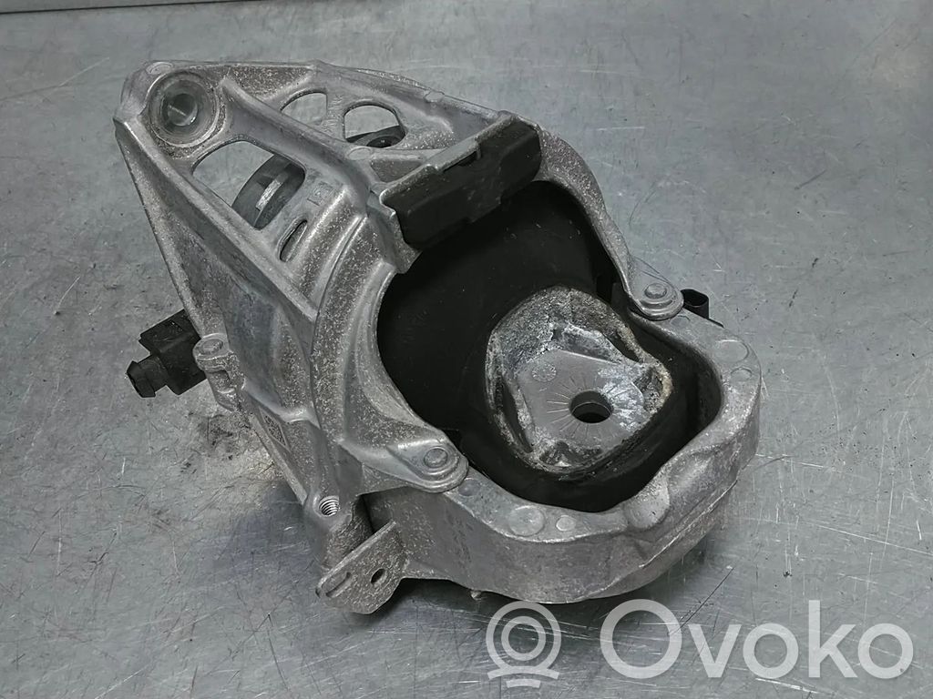 Audi A8 S8 D5 Engine mount bracket 