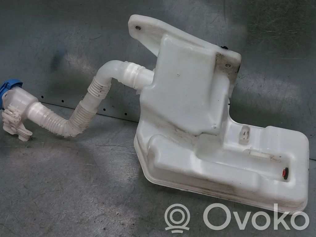Volkswagen Golf VIII Wischwasserbehälter 