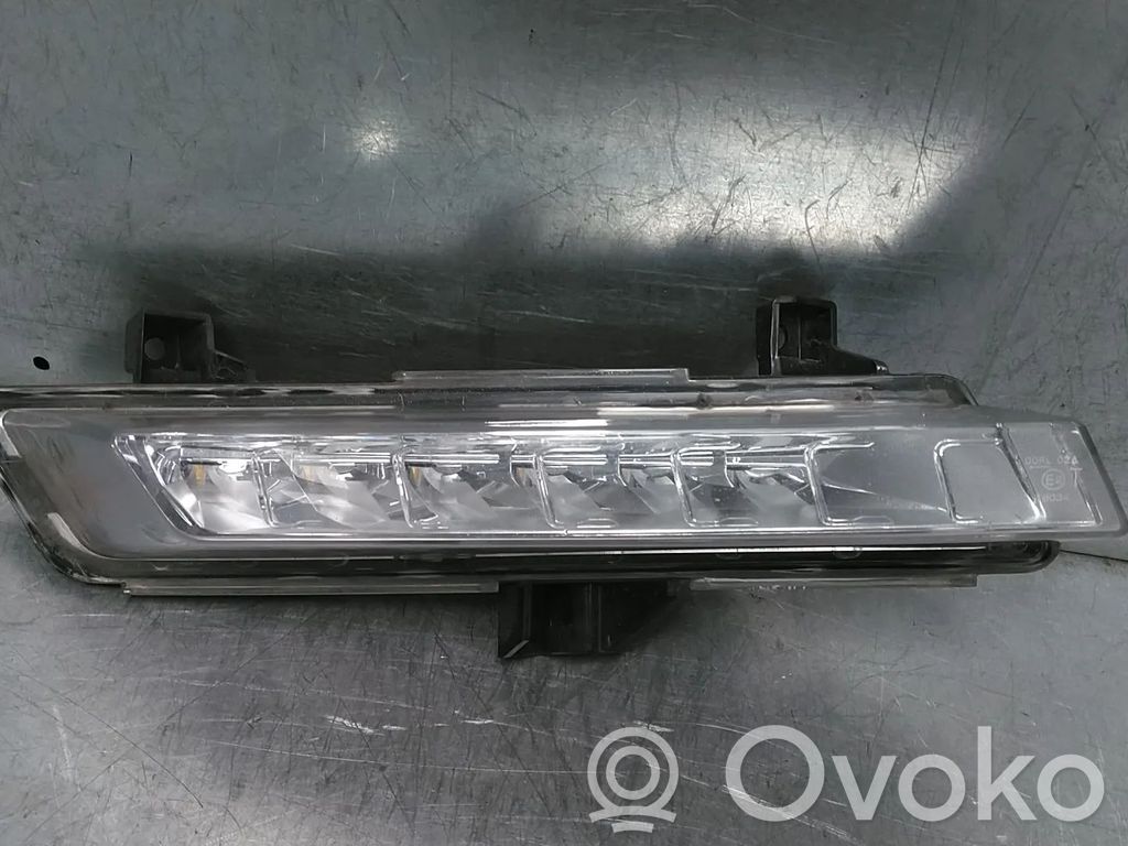 Renault Clio IV Proiector lumini zi LED 