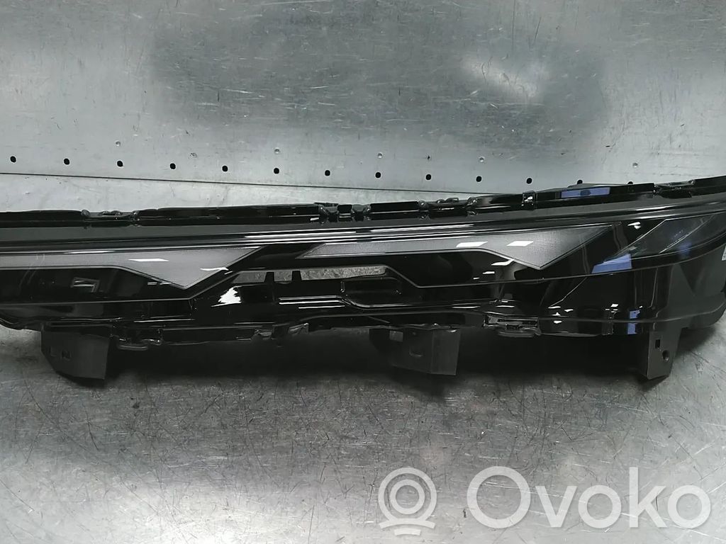 BMW XM Headlight/headlamp 