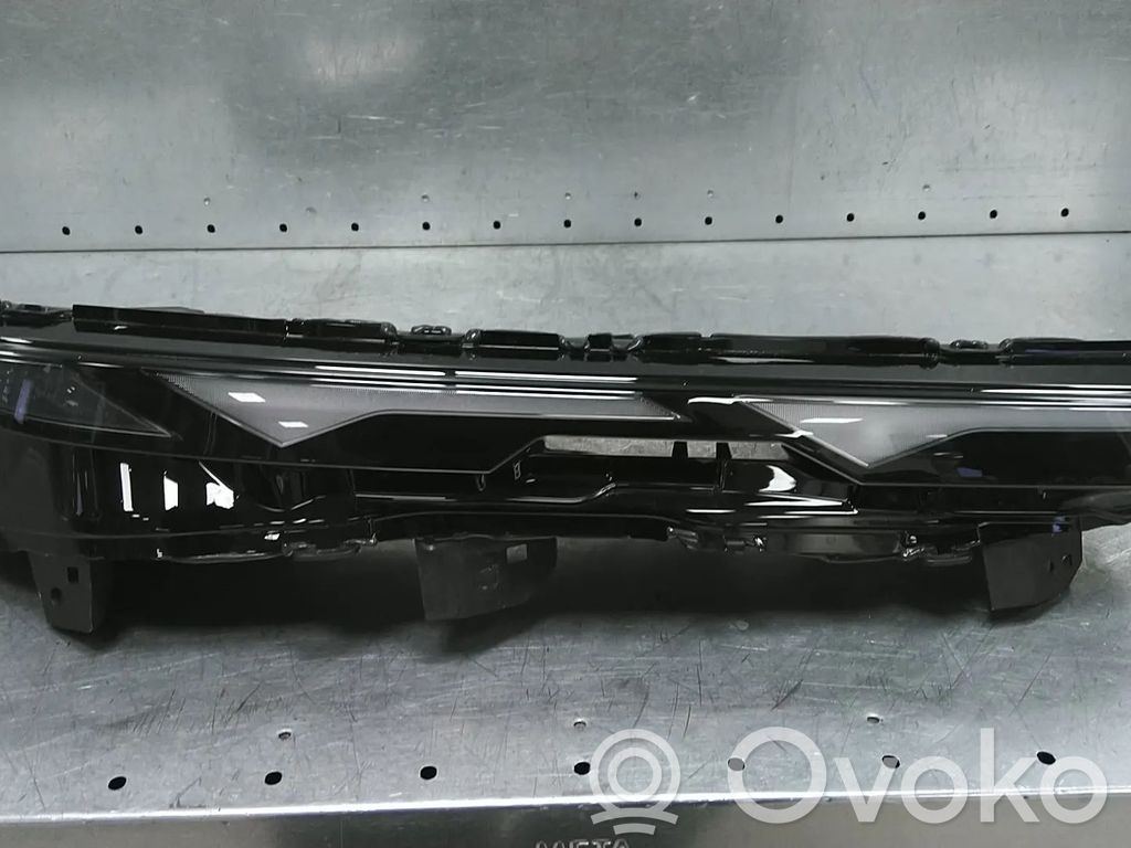 BMW XM Headlight/headlamp 