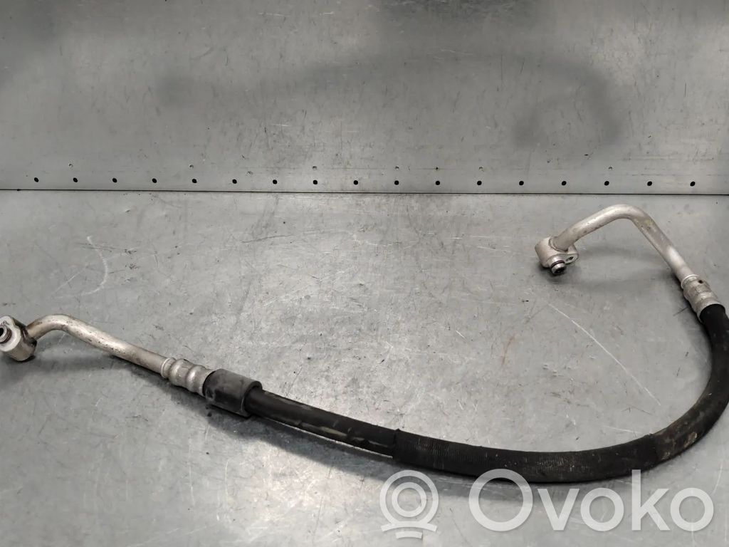 Volkswagen Tiguan Wąż / Przewód klimatyzacji A/C 