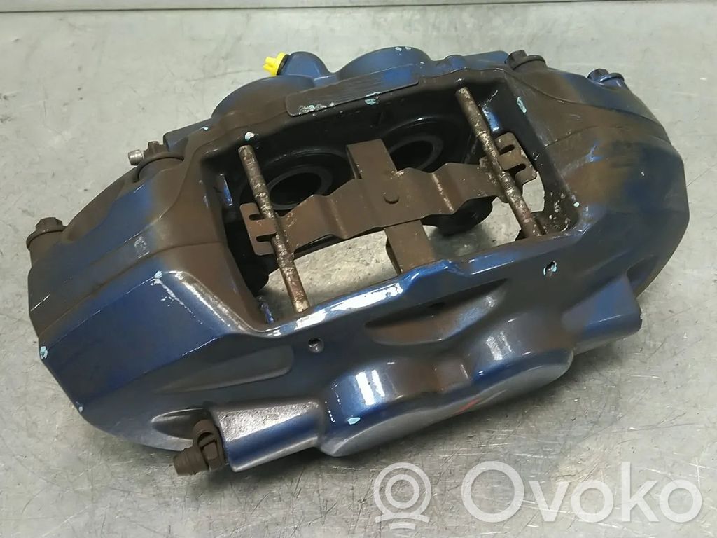 BMW 1 F20 F21 Zacisk hamulcowy przedni 