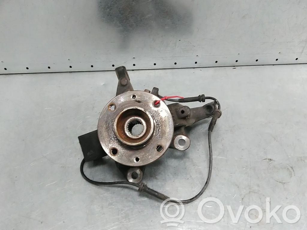 Renault Zoe Front wheel hub spindle knuckle 