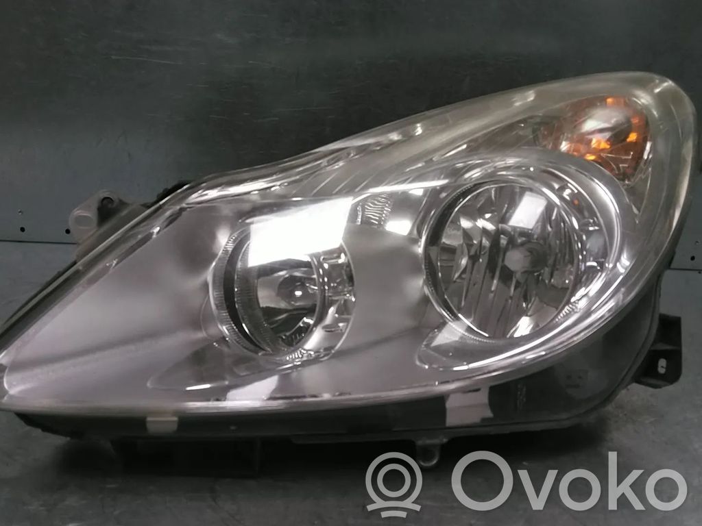 Opel Corsa D Priekšējais lukturis 