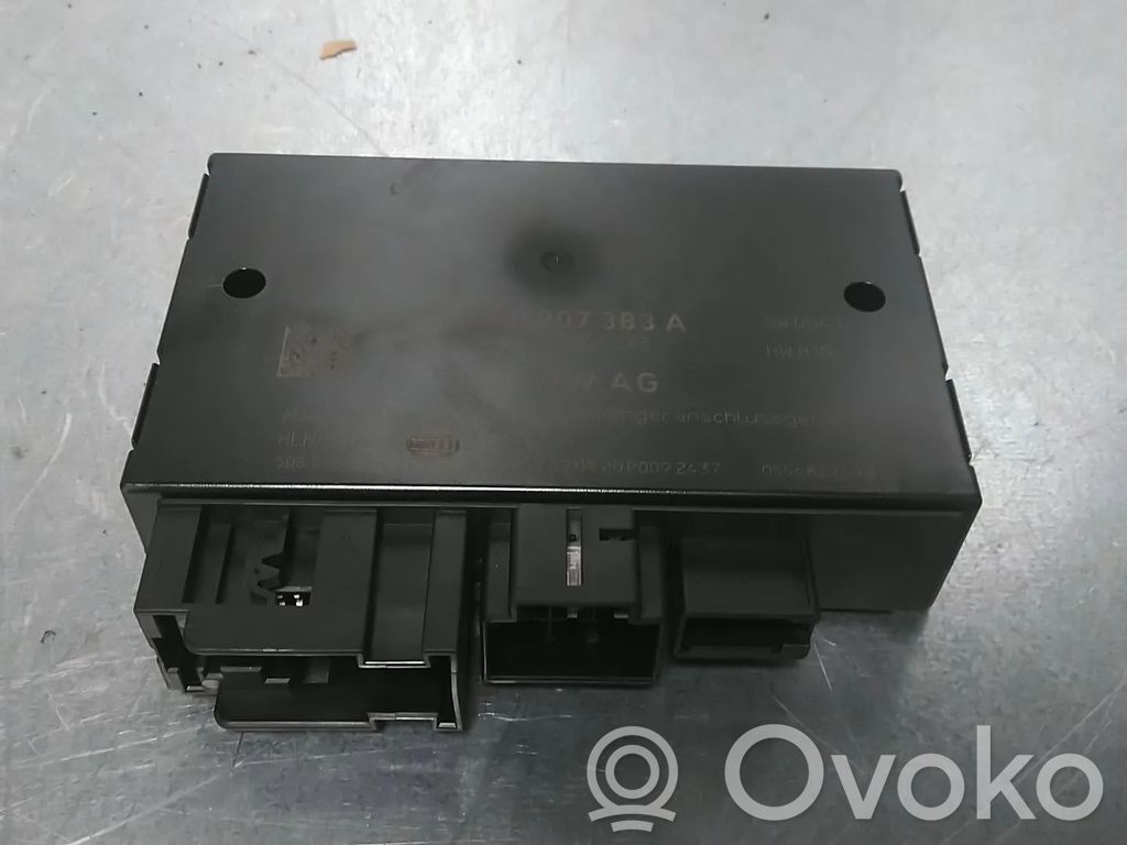 Altra parte interiore   8W0907383A