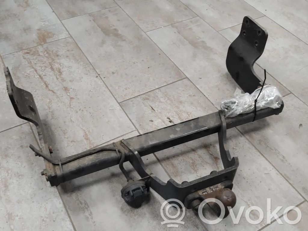 Ford Transit Custom Hak holowniczy / Komplet 