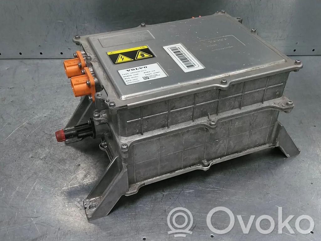 Volvo EX30 Ładowarka do akumulatora 