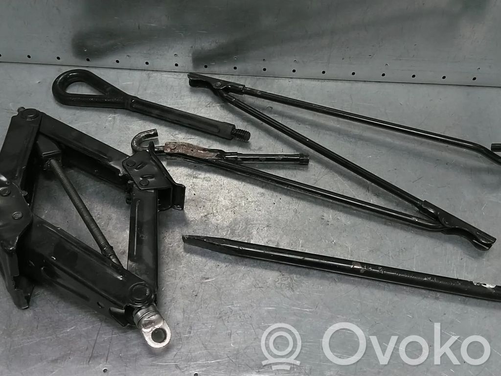Autres pièces intérieures   KK2117A012AB,KK3117085BC