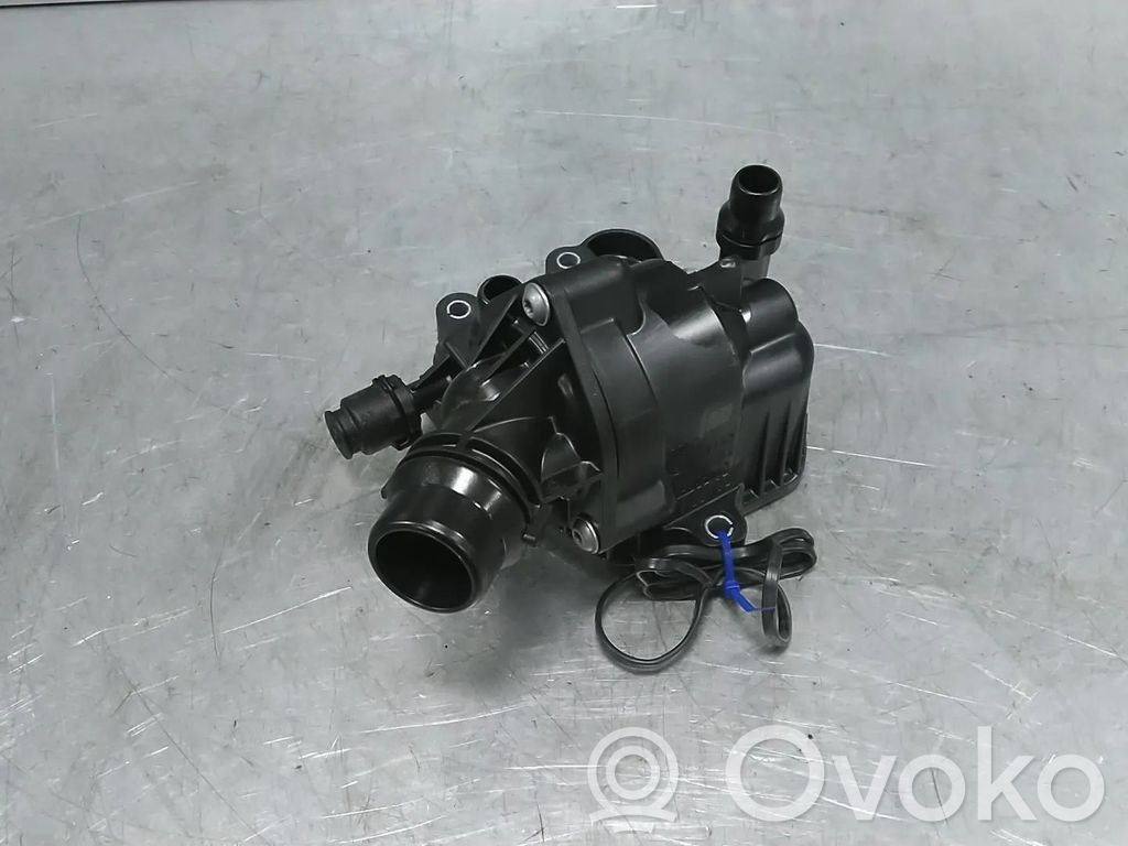 BMW X3 G01 Termostat/carcasă termostat 