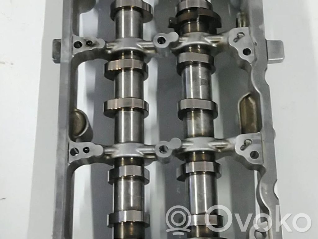 Audi A4 S4 B9 Wałek rozrządu 