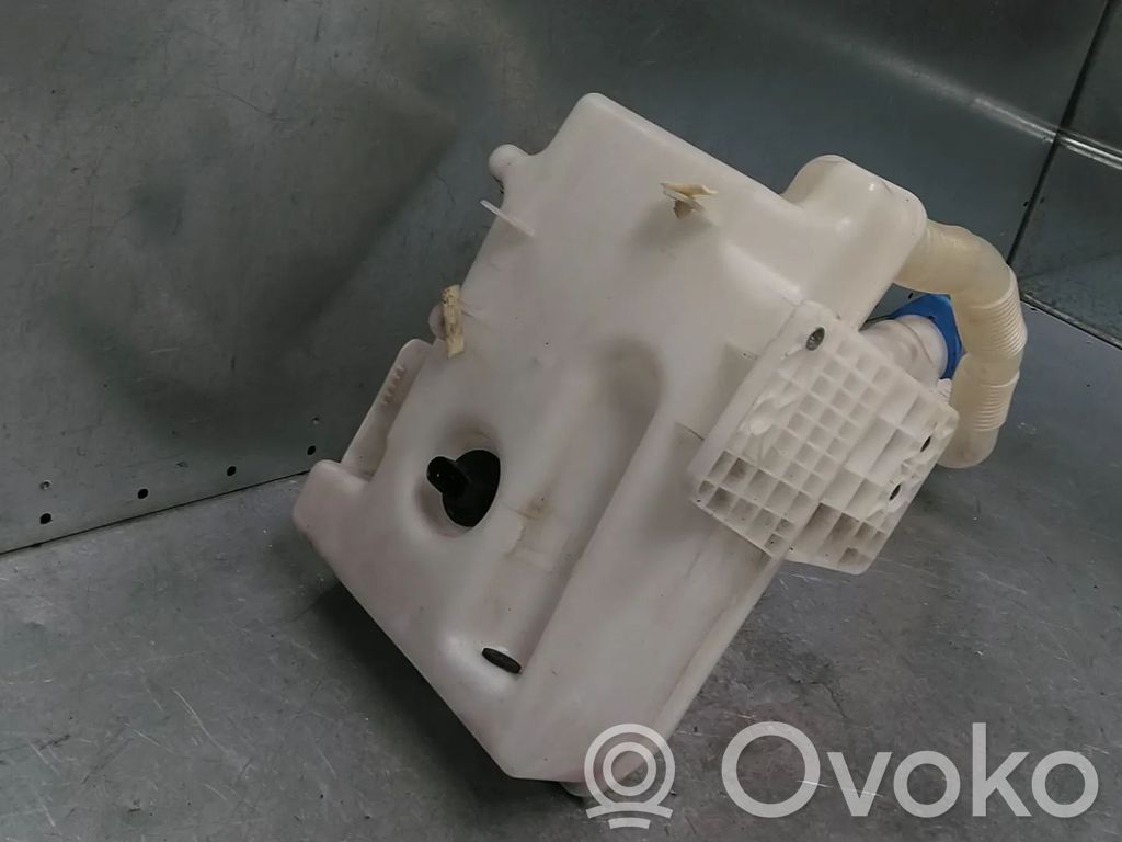 Audi A3 S3 8P Zbiornik płynu do spryskiwaczy szyby przedniej / czołowej