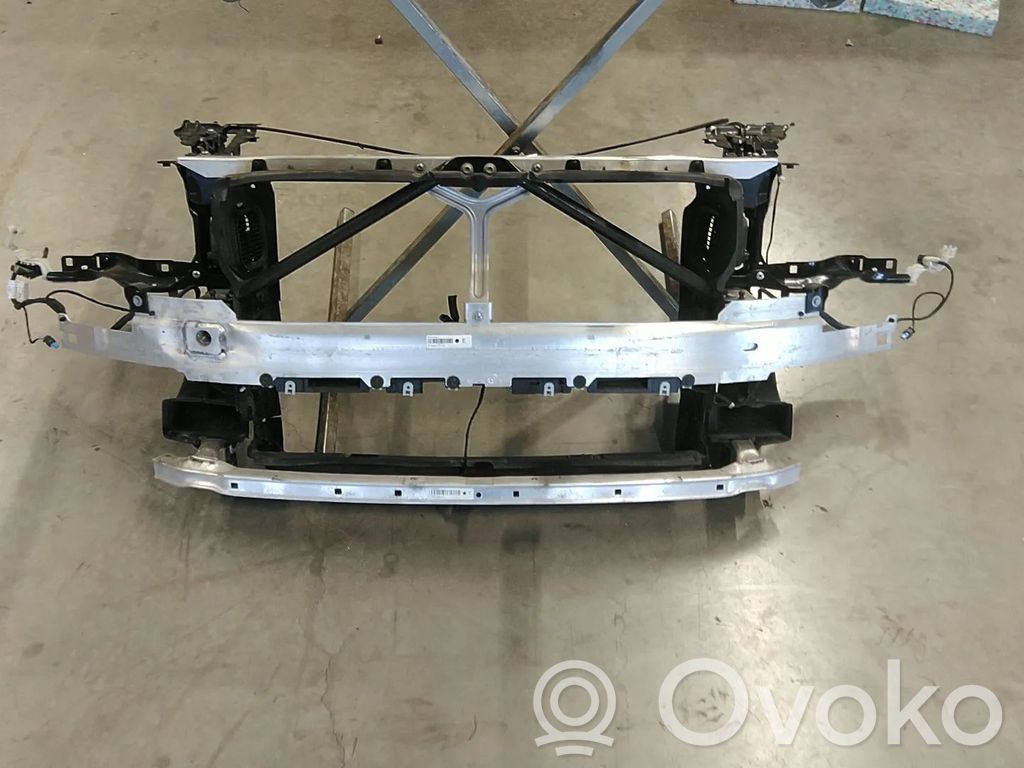 BMW 7 G11 G12 Panou suport radiator 