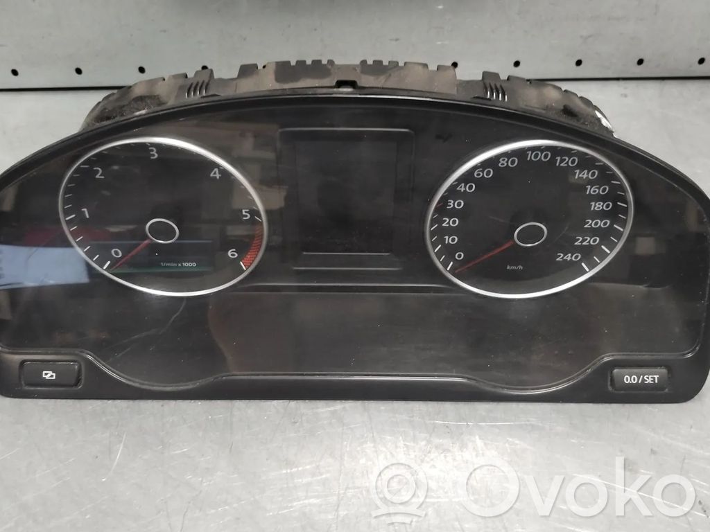 Volkswagen Transporter - Caravelle T5 Tachimetro (quadro strumenti) 