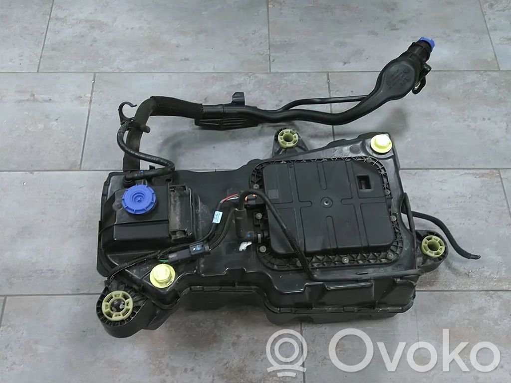 Opel Combo E Serbatoio vaschetta liquido AdBlue 