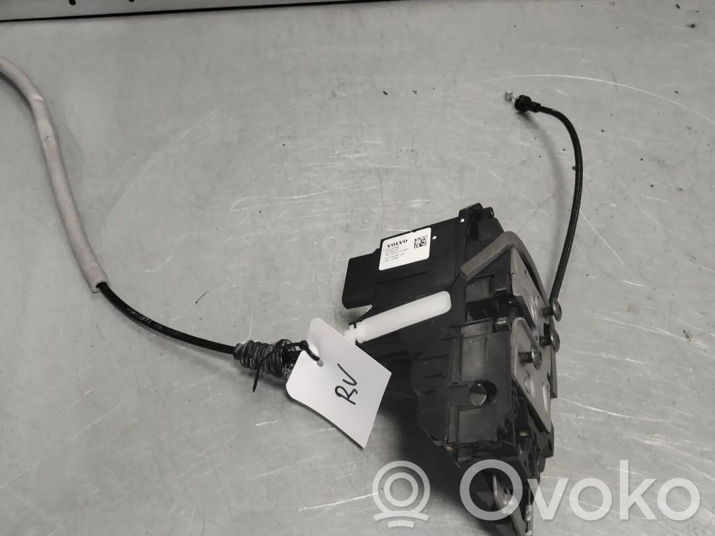 Volvo XC40 Serratura portiera anteriore 