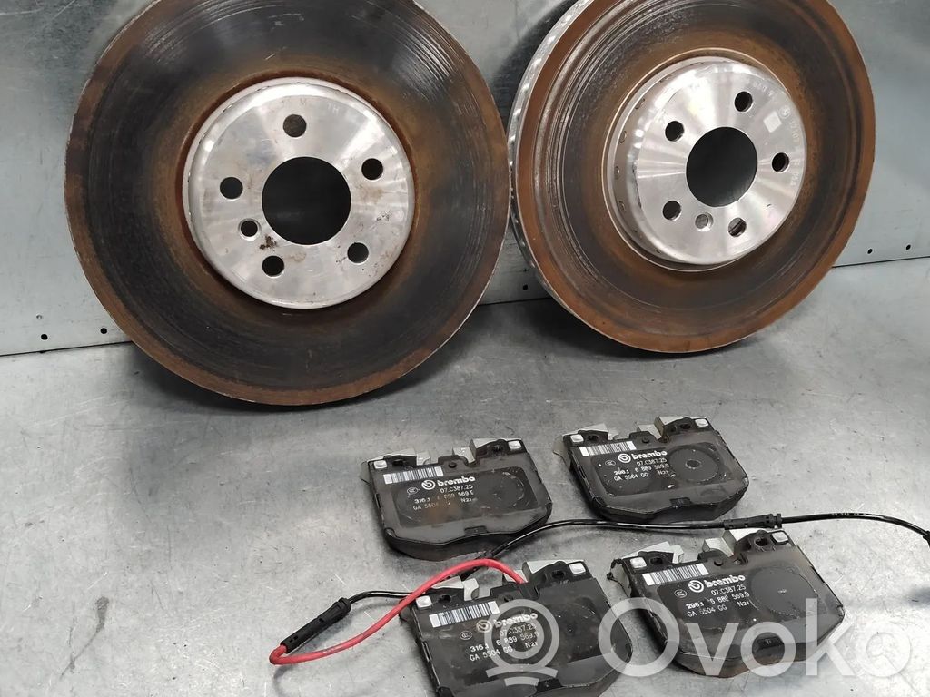 BMW 4 G22 G23 G24 G26 Set dischi freno e pinze 