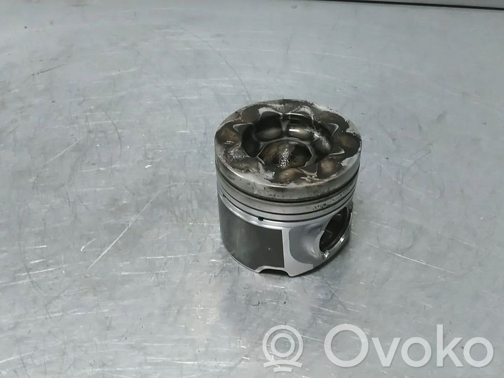 Audi Q7 4M Piston 
