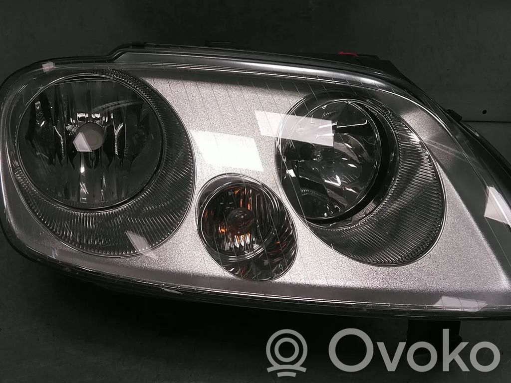 Volkswagen Touran I Faro/fanale 