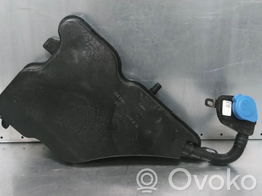 BMW 4 G22 G23 G24 G26 Zbiornik płynu do spryskiwaczy szyby przedniej / czołowej 