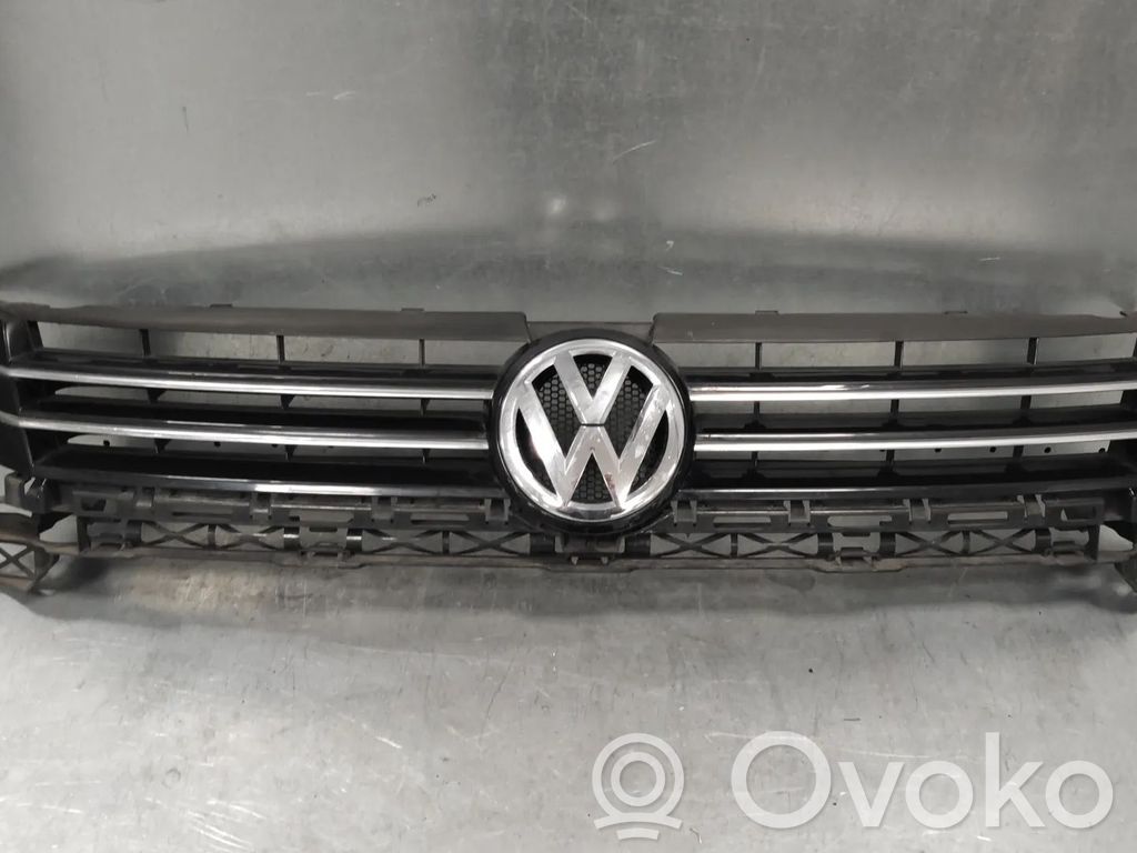 Volkswagen Touran II Grilă radiator față