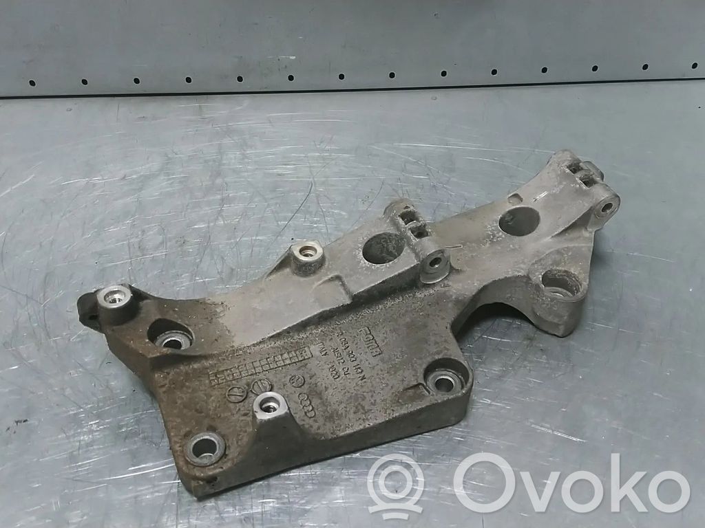 Skoda Fabia Mk1 (6Y) Supporto del generatore/alternatore