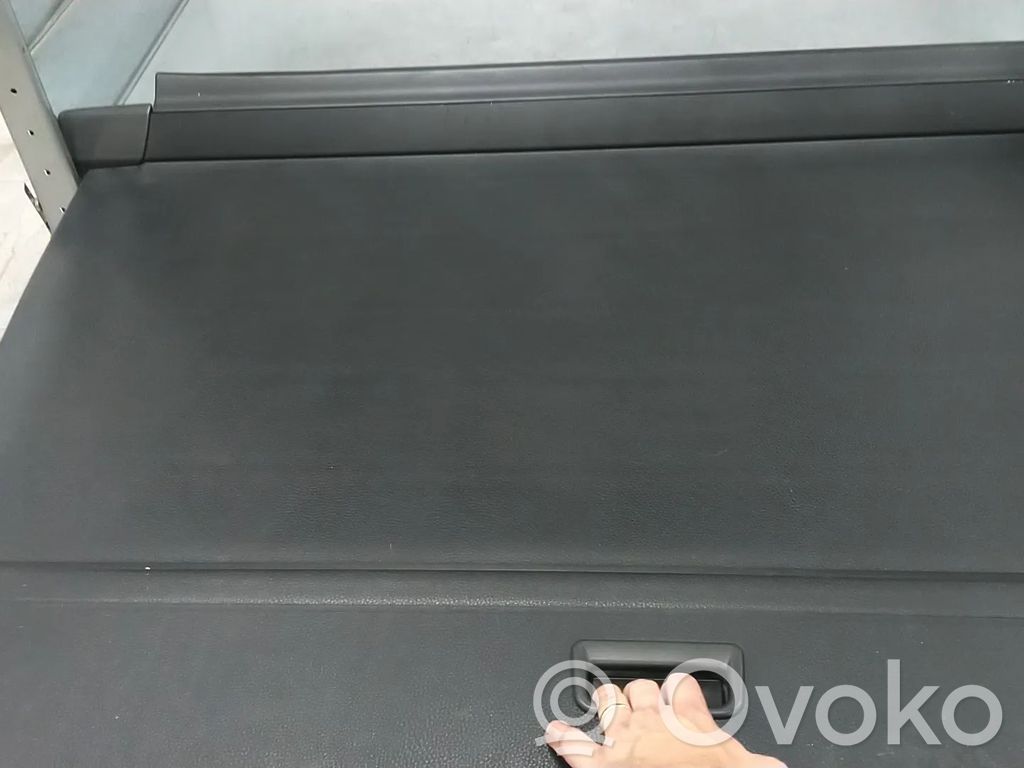 Volkswagen PASSAT B6 Hutablage
