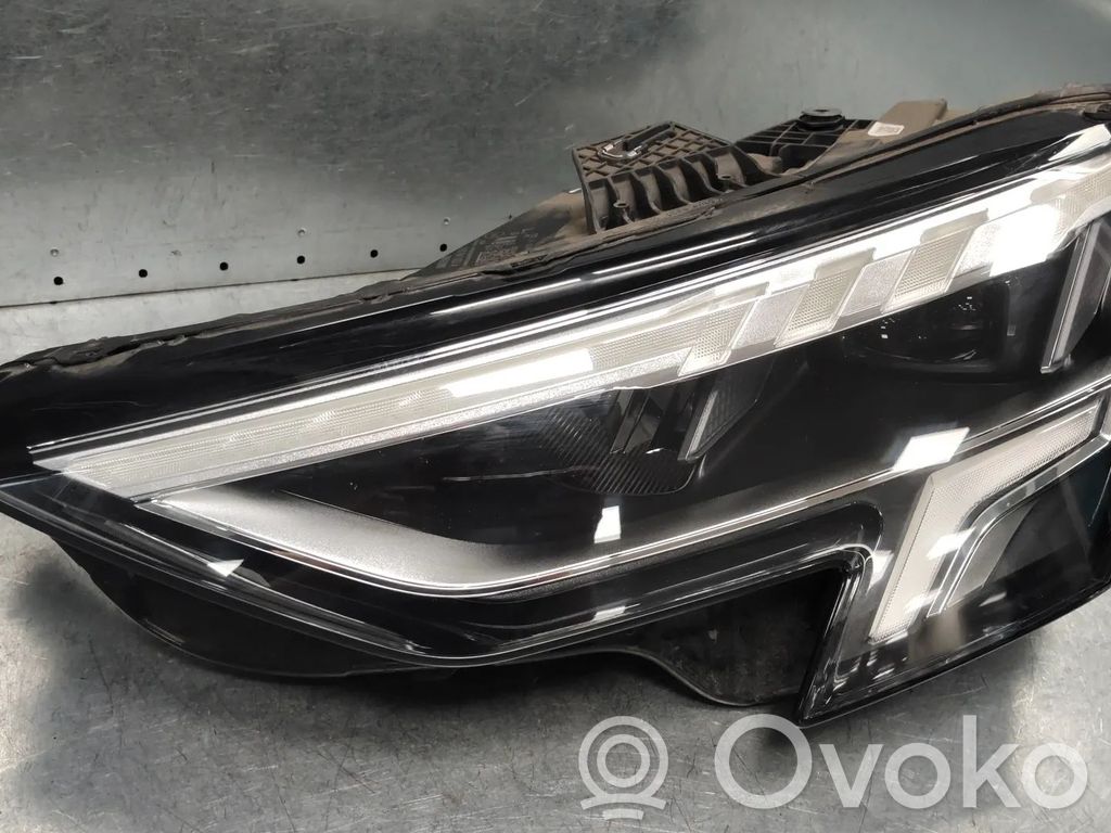 Audi A3 8Y Faro/fanale