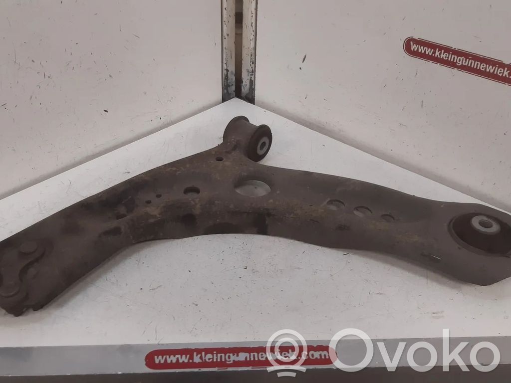 Skoda Octavia Mk3 (5E) Triangle bras de suspension inférieur avant