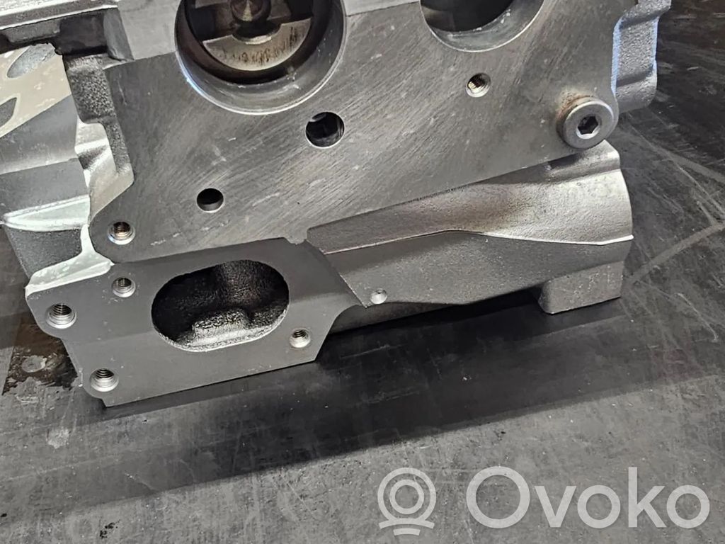 Volkswagen Crafter Chiulasă motor 