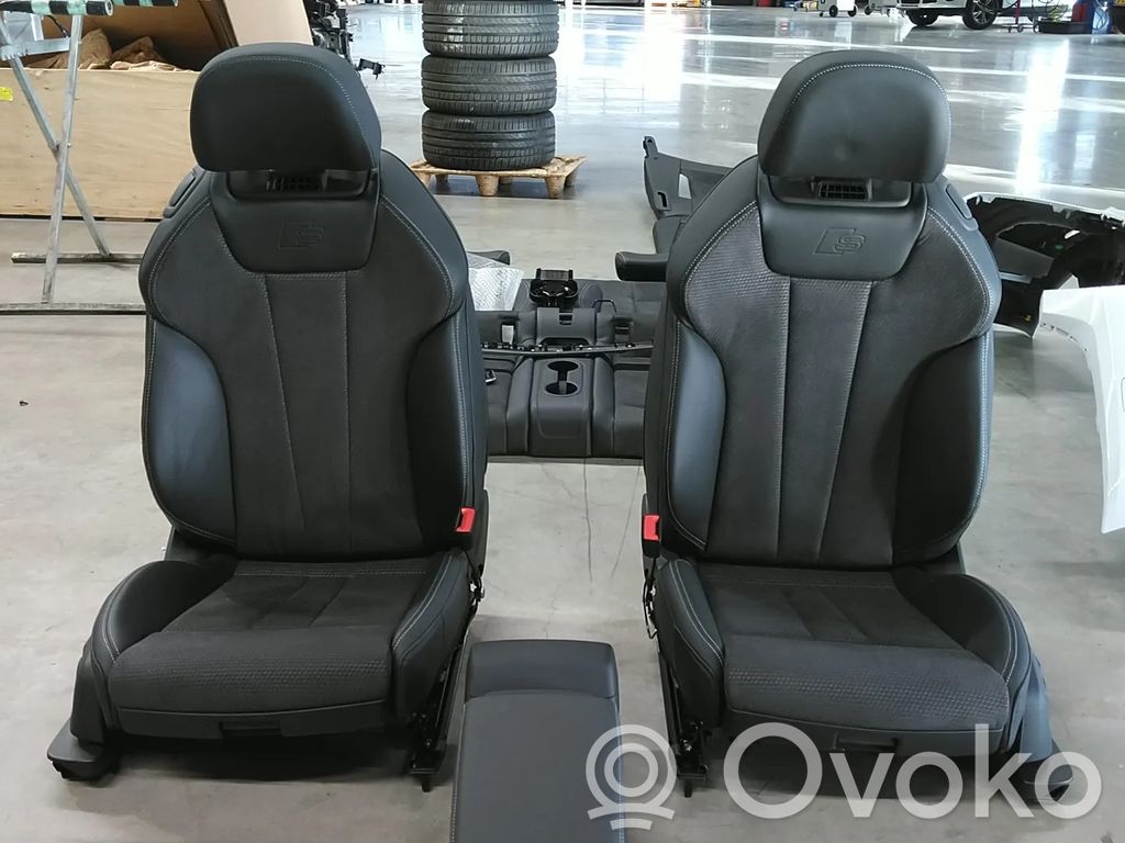 Audi A5 Salona daļu komplekts 