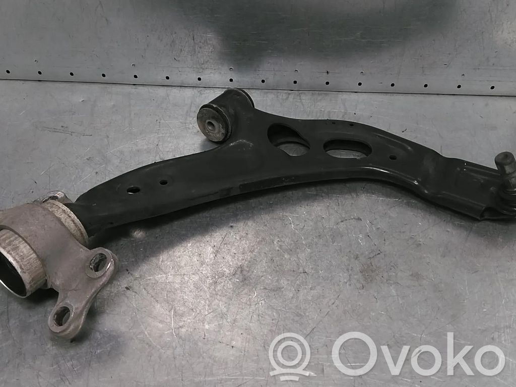 BMW 2 F22 F23 Basculă inferioară față 