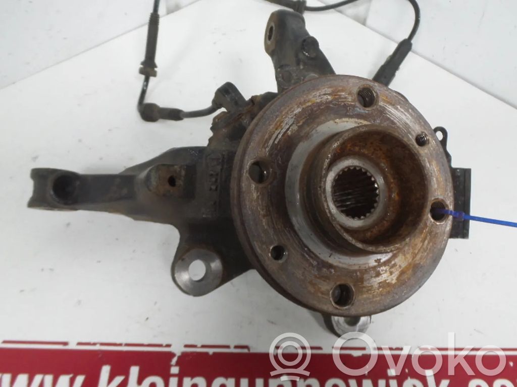 Renault Clio IV Achsschenkel vorne 