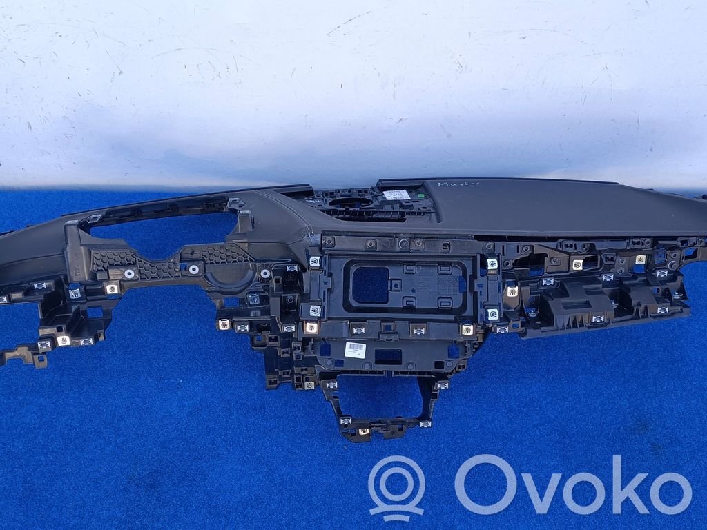 Audi E-tron GT Panelė 