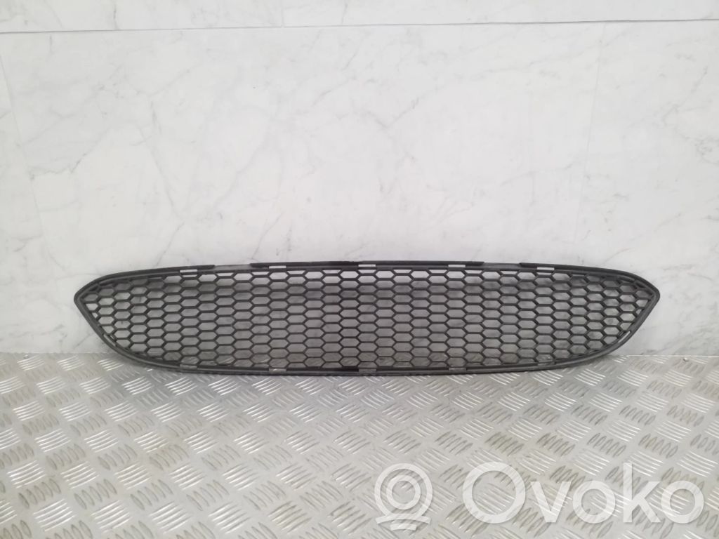 BMW 5 E60 E61 Front bumper lower grill 
