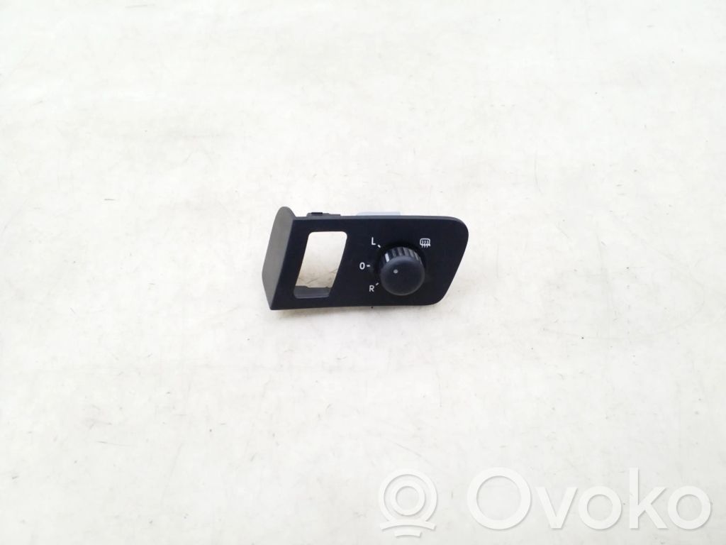 Volkswagen Caddy Wing mirror switch 