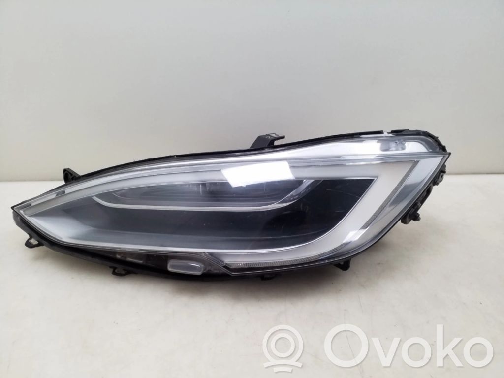 Tesla Model S Headlight/headlamp 