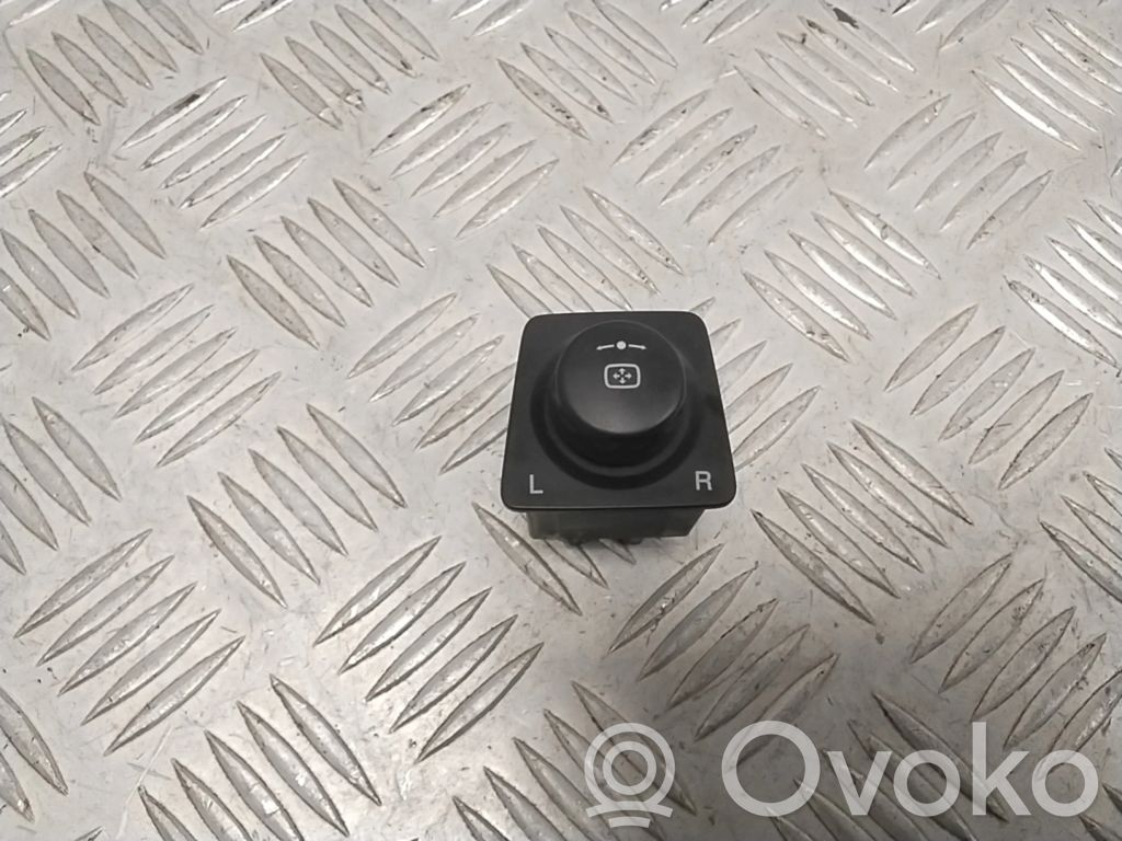 Opel Antara Wing mirror switch 