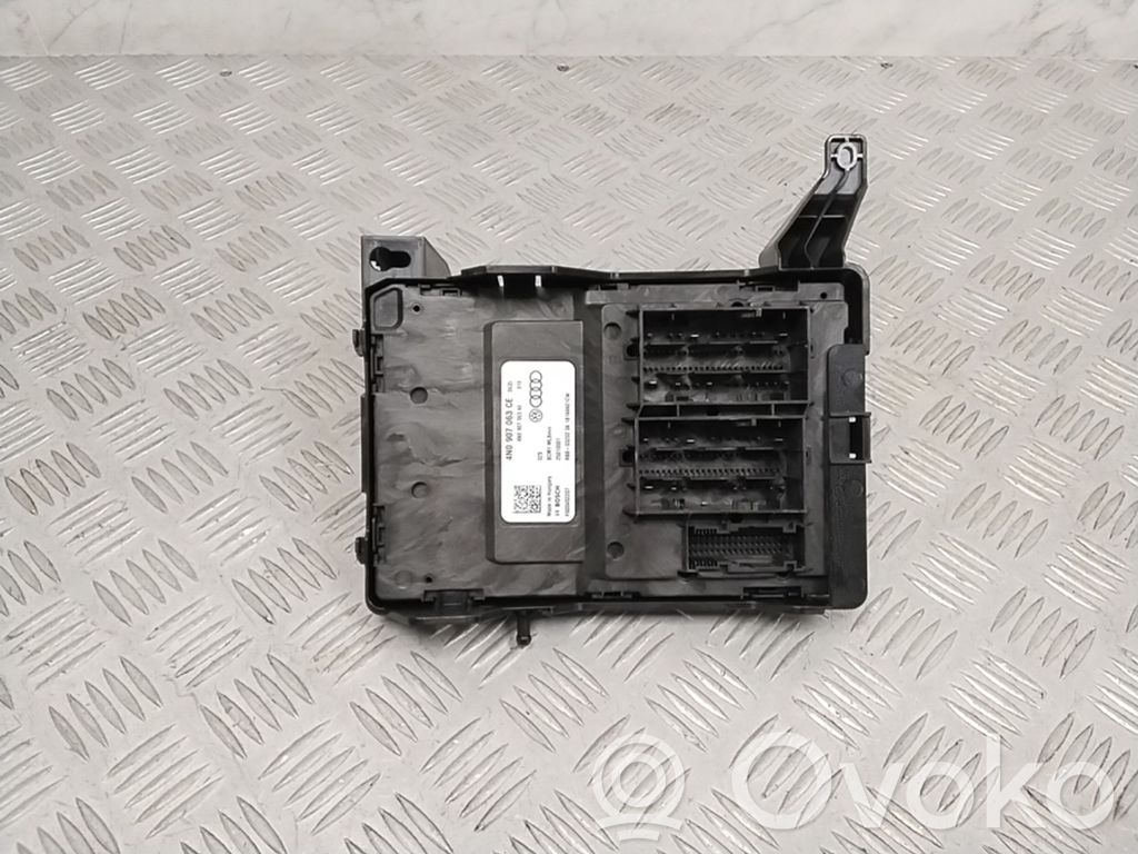 Audi A8 S8 D5 Mukavuusmoduuli 