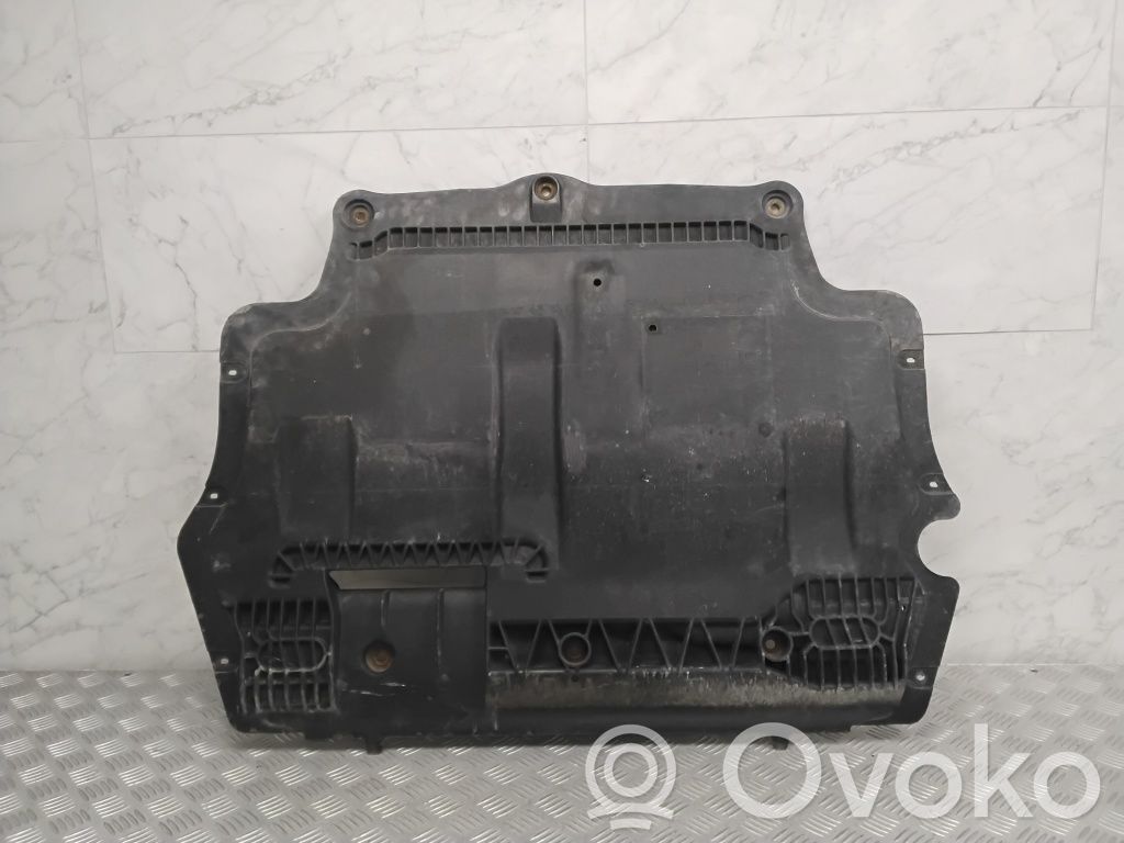 Volkswagen PASSAT B7 Osłona dolna silnika 