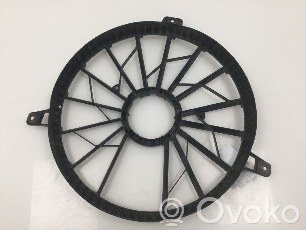 Jeep Cherokee III KJ Kita variklio skyriaus detalė 